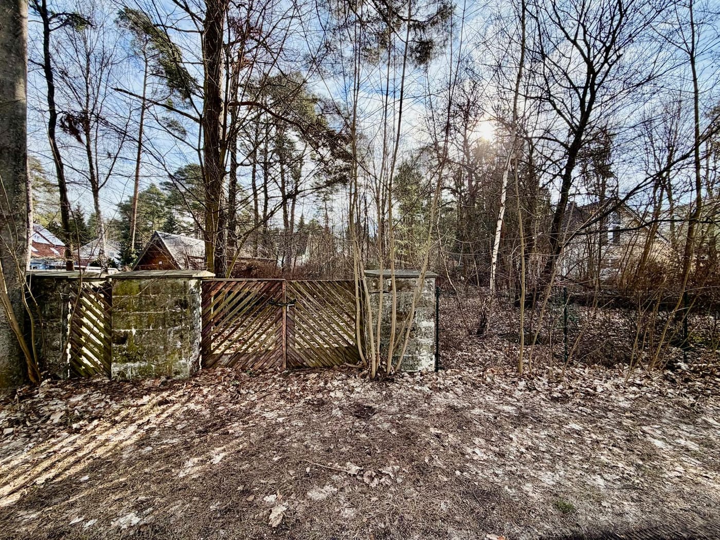 Einfahrt zum Grundstück